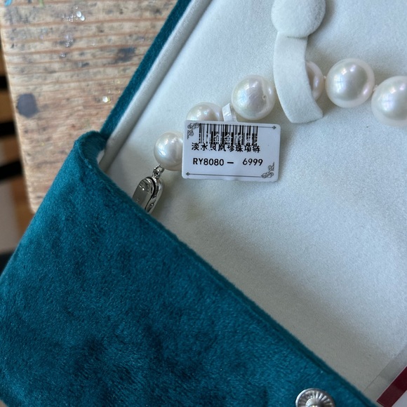 Silver 925 Fredshwater Pearl Necklace - Picture 7 of 7